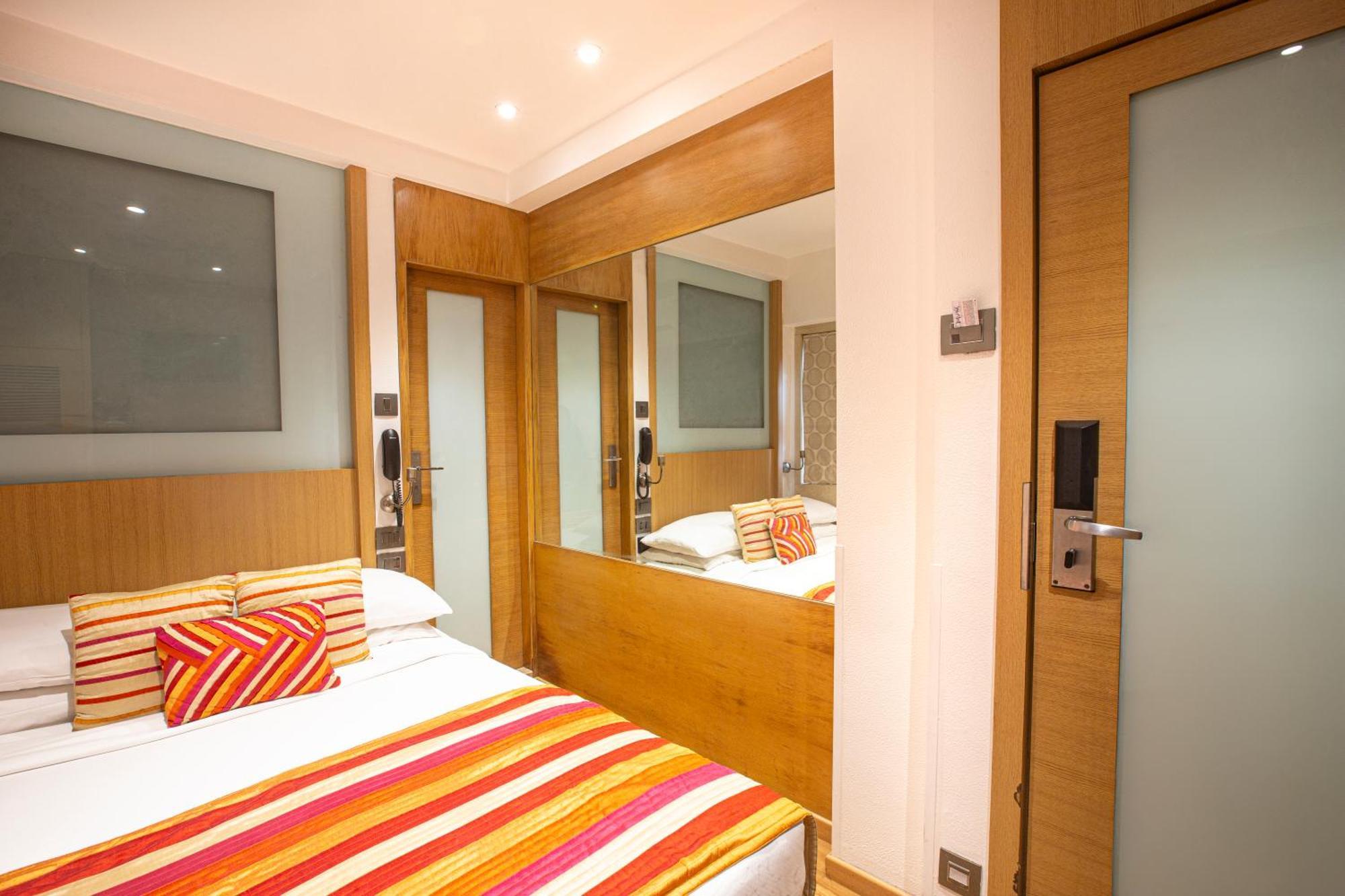 Hotel Bawa Continental Bombay Eksteriør billede